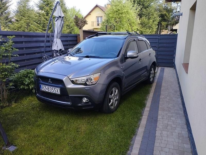Inny kolor Używany 2011 Mitsubishi ASX SUV | 29 000 zł (Uczciwa cena) - Obraz 1/4