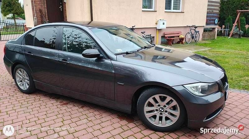 Szary Używany 2006 BMW 318 Sedan/Limuzyna | 16 500 zł (Uczciwa cena) - Obraz 1/4