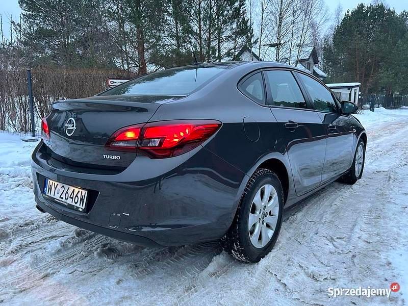 Używany Opel Astra 2015 Szary Sedan/Limuzyna