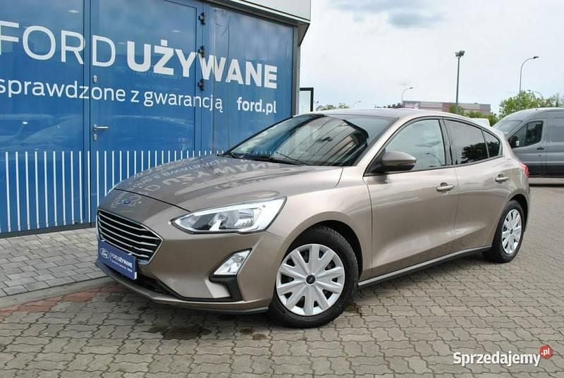 Złoty Używany 2018 Ford Focus Trend Hatchback | 45 900 zł (Dość drogi) - Obraz 1/4