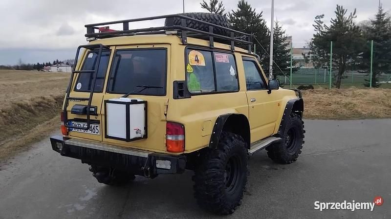 Używany Nissan Patrol 1989 Żółty SUV