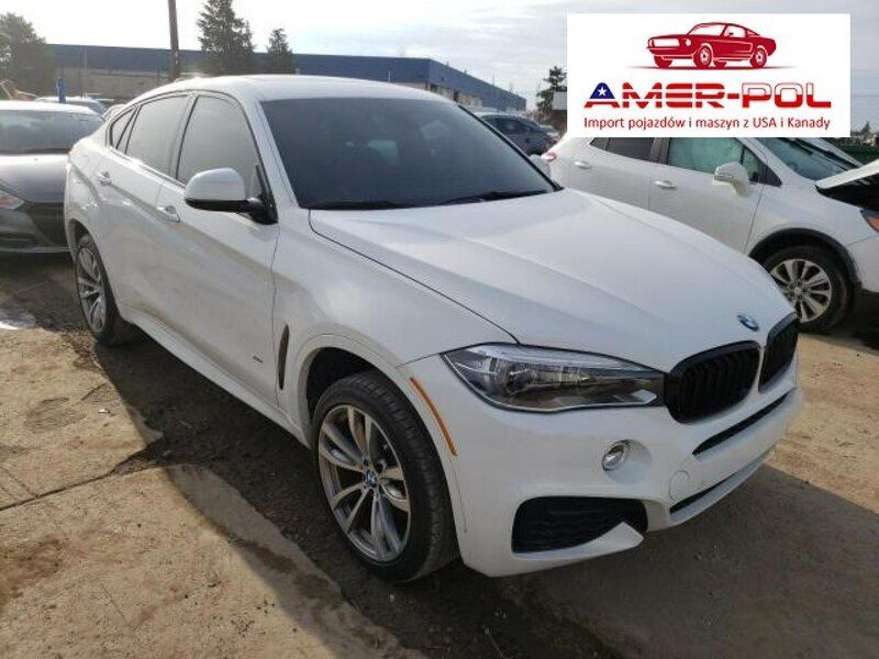 Biały Używany 2018 BMW X6 SUV | 116 000 zł - Obraz 1/4