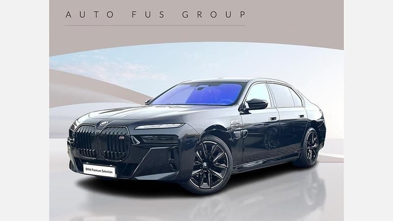 Czarny carbon m metalizowany Używany 2025 BMW M760e Comfort Edition Sedan/Limuzyna | 659 900 zł - Obraz 1/3