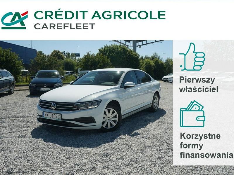 Biały Używany 2021 VW Passat Sedan/Limuzyna | 65 500 zł (Super Cena) - Obraz 1/4