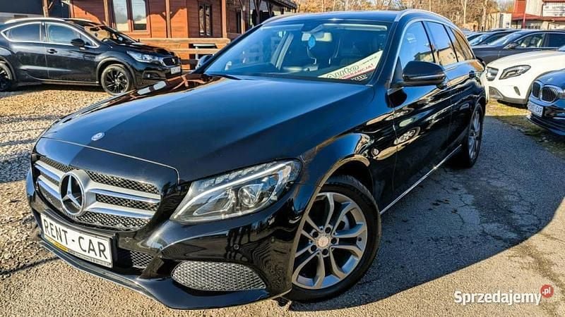 Czarny Używany 2016 Mercedes C180 Kombi | 47 900 zł (Dobra cena) - Obraz 1/4