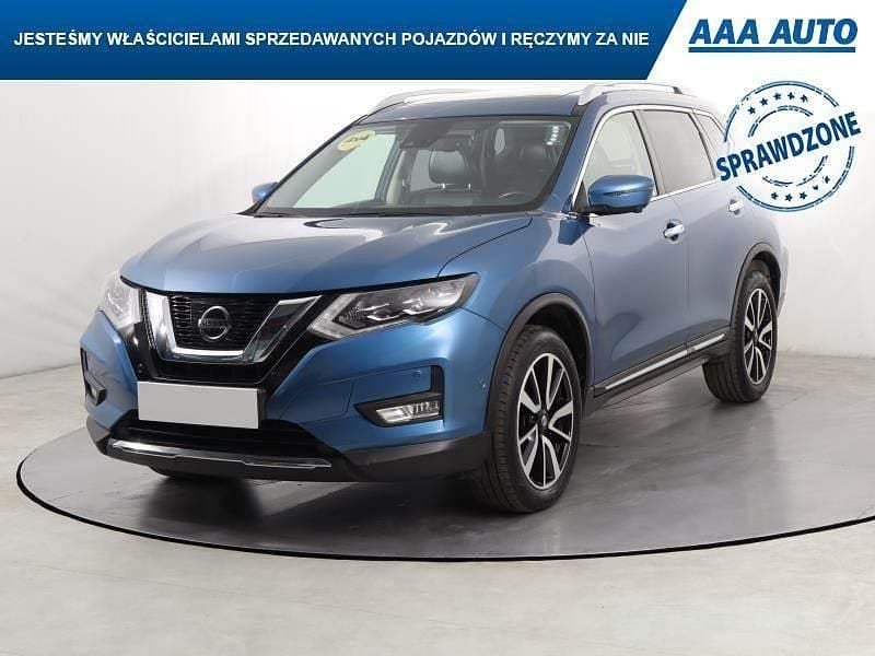 Używany Nissan X-Trail 177 KM (130 kW) 2017 Błękitny SUV