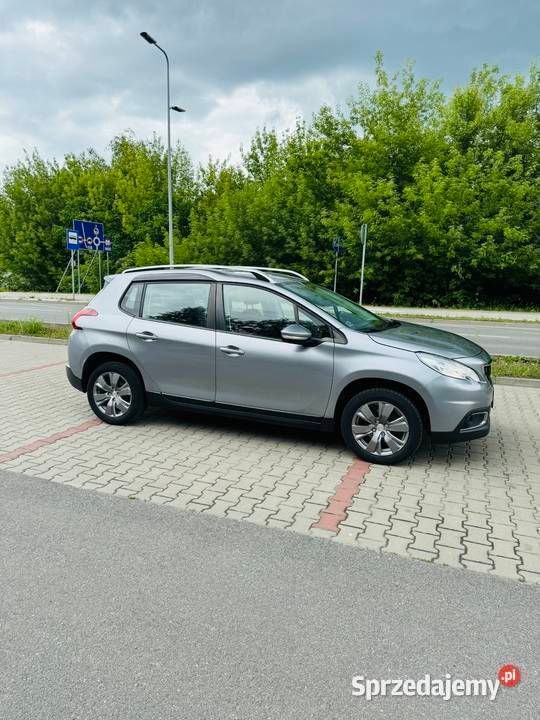 Szary Używany 2016 Peugeot 2008 SUV | 40 000 zł (Uczciwa cena) - Obraz 1/4