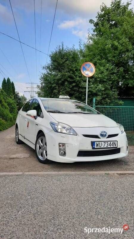 Biały Używany 2010 Toyota Prius Hatchback | 34 900 zł (Dość drogi) - Obraz 1/4