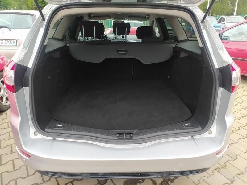 Używany Ford Mondeo 140 KM (102 kW) 2014 Srebrny Kombi