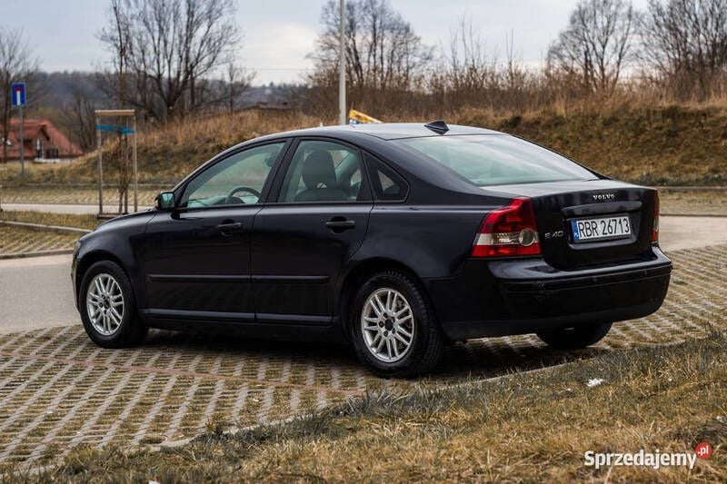Czarny Używany 2005 Volvo S40 Sedan/Limuzyna | 12 500 zł (Uczciwa cena) - Obraz 1/4