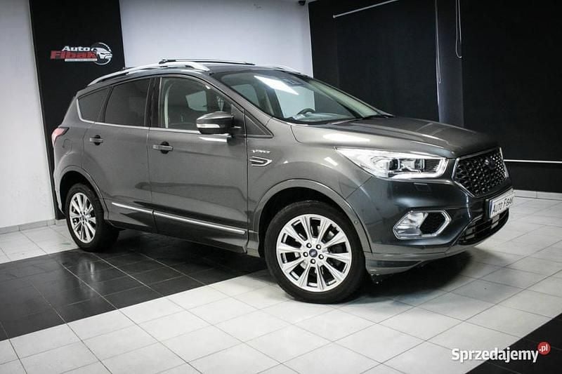 Szary Używany 2018 Ford Kuga Vignale SUV | 76 500 zł (Dość drogi) - Obraz 1/4