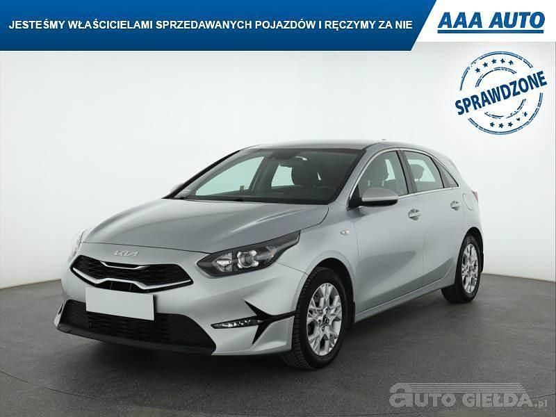 Używany Kia Ceed 2022 Szary Hatchback