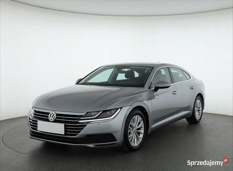 Używany VW Arteon 190 KM (139 kW) 2020 Srebrny Sedan/Limuzyna