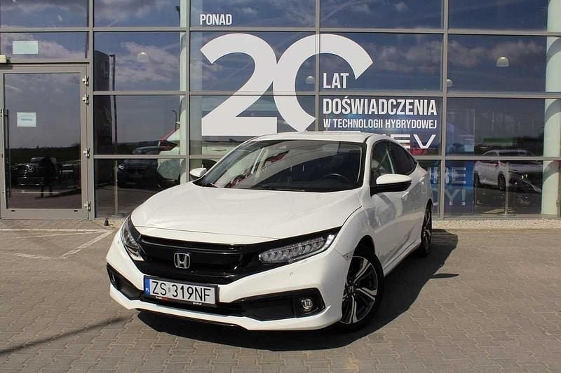 Champion white Używany 2016 Honda Civic | 79 900 zł - Obraz 1/4