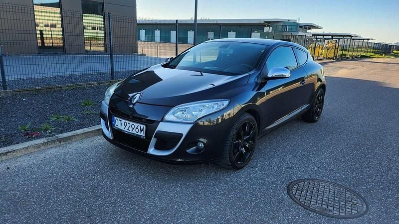 Czarny (metalik) Używany 2009 Renault Mégane Coupé Coupe | 14 900 zł (Uczciwa cena) - Obraz 1/4