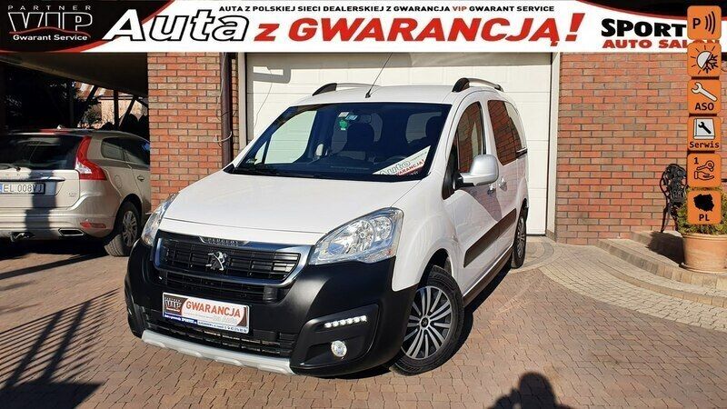 Biały Używany 2018 Peugeot Partner Outdoor Minivan | 47 500 zł (Drogi) - Obraz 1/4