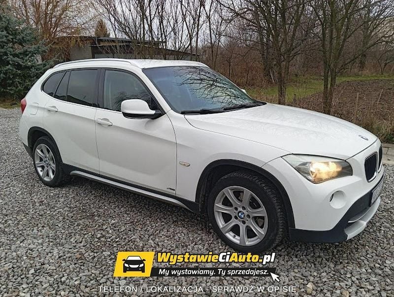 Biały Używany 2012 BMW X1 SUV | 35 900 zł (Uczciwa cena) - Obraz 1/4