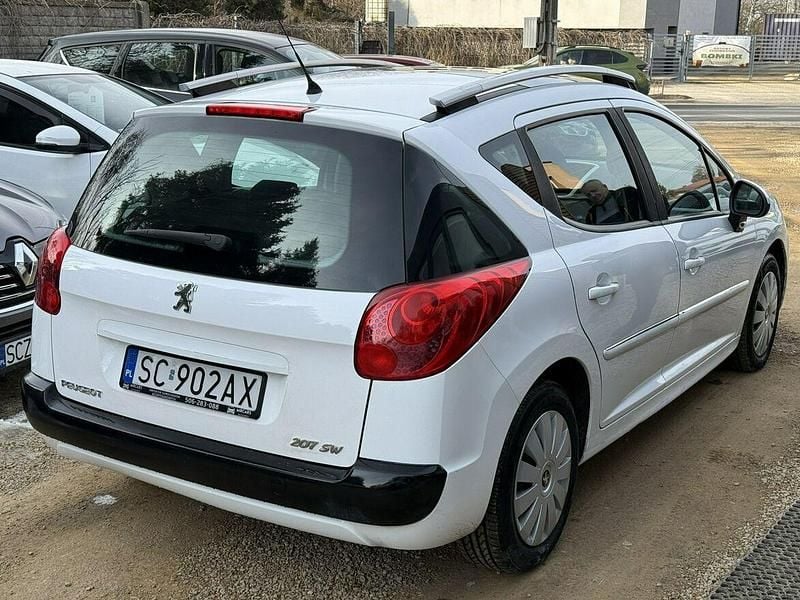 Używany Peugeot 207 95 KM (69 kW) 2011 Biały Kombi