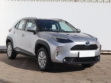 Używany Toyota Yaris Cross 116 KM (85 kW) 2022 Srebrny SUV