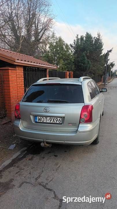 Używany 2003 Toyota Avensis Sol | 4900 zł (Uczciwa cena) - Obraz 1/2