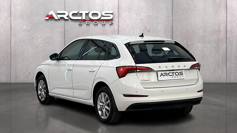 Używany Skoda Scala Ambition 116 KM (85 kW) 2020 Biały Hatchback