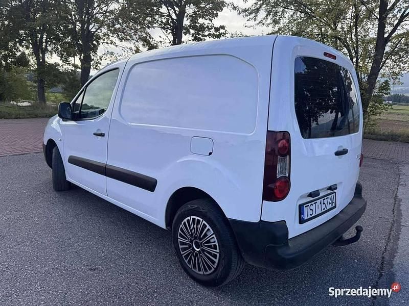 Używany 2017 Peugeot Partner Van | 28 500 zł (Uczciwa cena) - Obraz 1/4