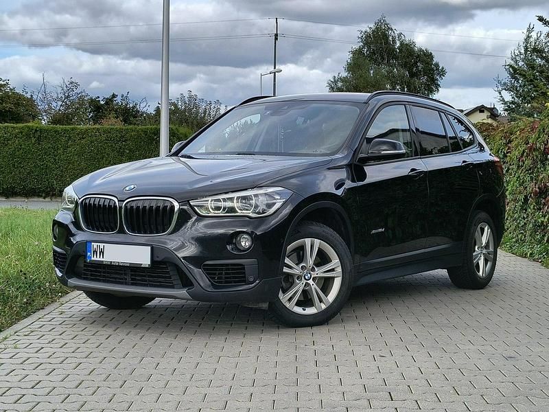 Używany BMW X1 150 KM (110 kW) 2016 Czarny (metalik) SUV