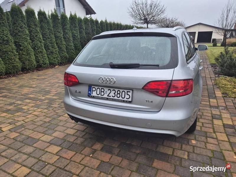 Używany Audi A4 2013 Srebrny Kombi