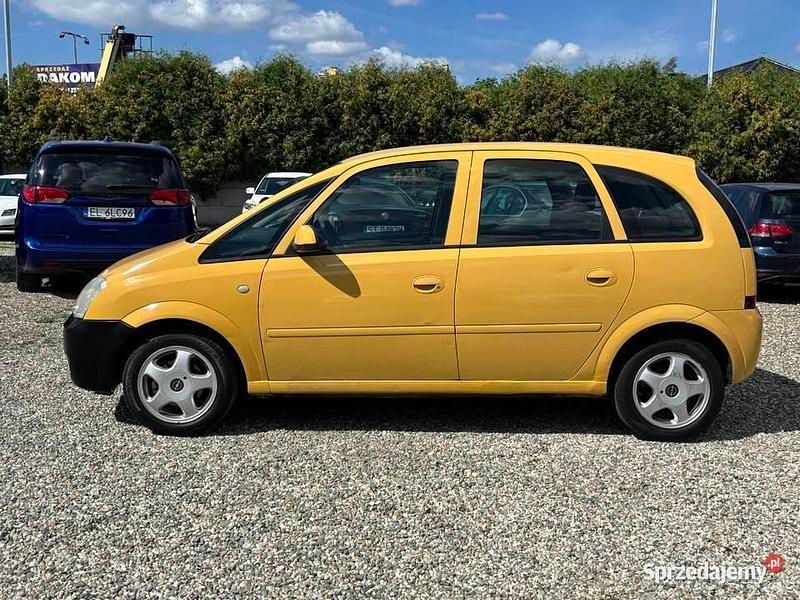Żółty Używany 2006 Opel Meriva Minivan | 5490 zł (Dobra cena) - Obraz 1/4
