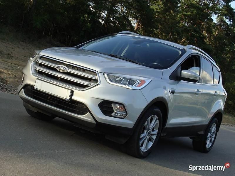 Srebrny Używany 2017 Ford Kuga Titanium SUV | 56 900 zł (Dobra cena) - Obraz 1/4