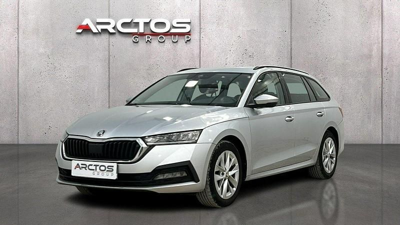 Srebrny Używany 2021 Skoda Octavia Ambition Sedan/Limuzyna | 67 900 zł (Dobra cena) - Obraz 1/4
