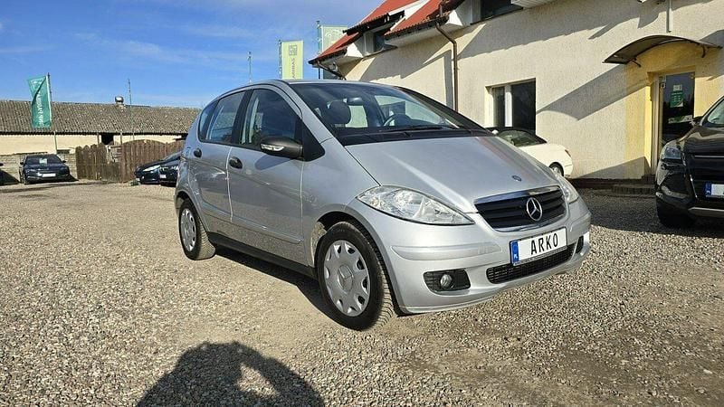 Używany Mercedes A150 95 KM (69 kW) 2008 Srebrny Hatchback