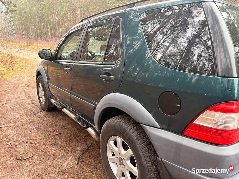 Używany 1999 Mercedes ML430 SUV | 11 000 zł - Obraz 1/4