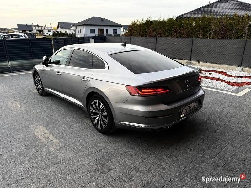 Używany VW Arteon 2019 Srebrny Sedan/Limuzyna