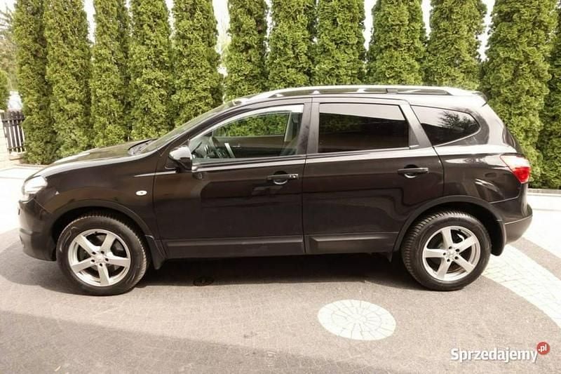 Używany Nissan Qashqai +2 130 KM (95 kW) 2011 Czarny SUV