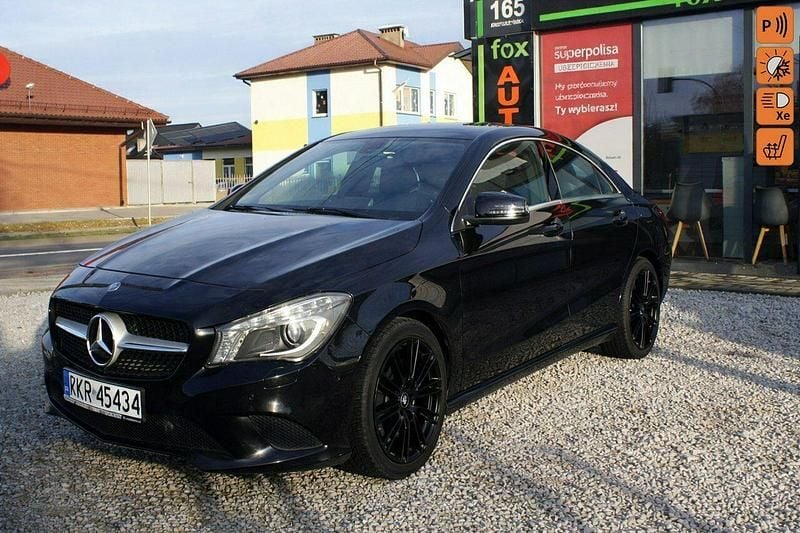 Używany Mercedes CLA200 156 KM (114 kW) 2014 Czarny (metalik) Sedan/Limuzyna