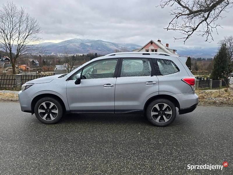 Używany Subaru Forester Exclusive+ 2019 Srebrny SUV