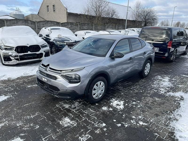 Używany Citroën C4 X Feel 101 KM (74 kW) 2024 Biały (metalik) SUV