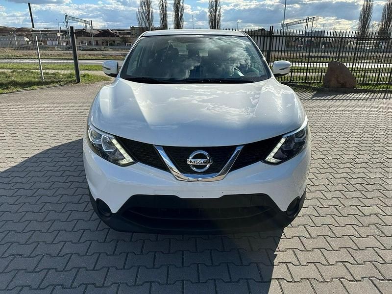 Używany Nissan Qashqai 115 KM (84 kW) 2015 Biały SUV