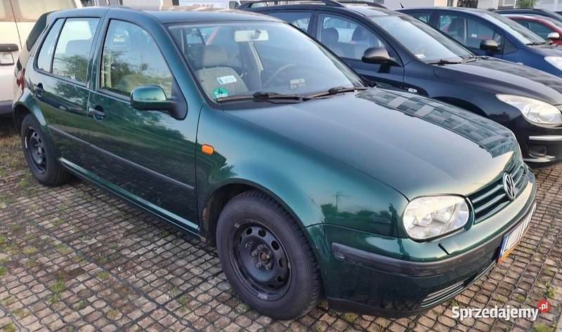 Używany 1999 VW Golf IV Sedan/Limuzyna | 3700 zł (Uczciwa cena) - Obraz 1/4