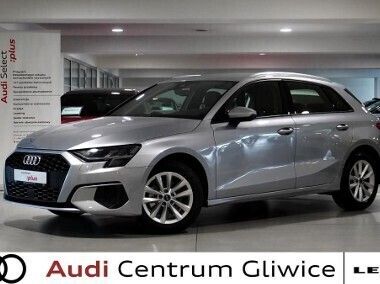 Srebrny Używany 2022 Audi A3 Sportback Hatchback | 123 900 zł (Dobra cena) - Obraz 1/4