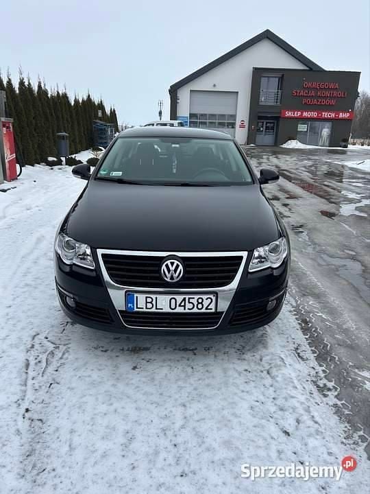 Czarny Używany 2006 VW Passat Sedan/Limuzyna | 10 500 zł (Uczciwa cena) - Obraz 1/4