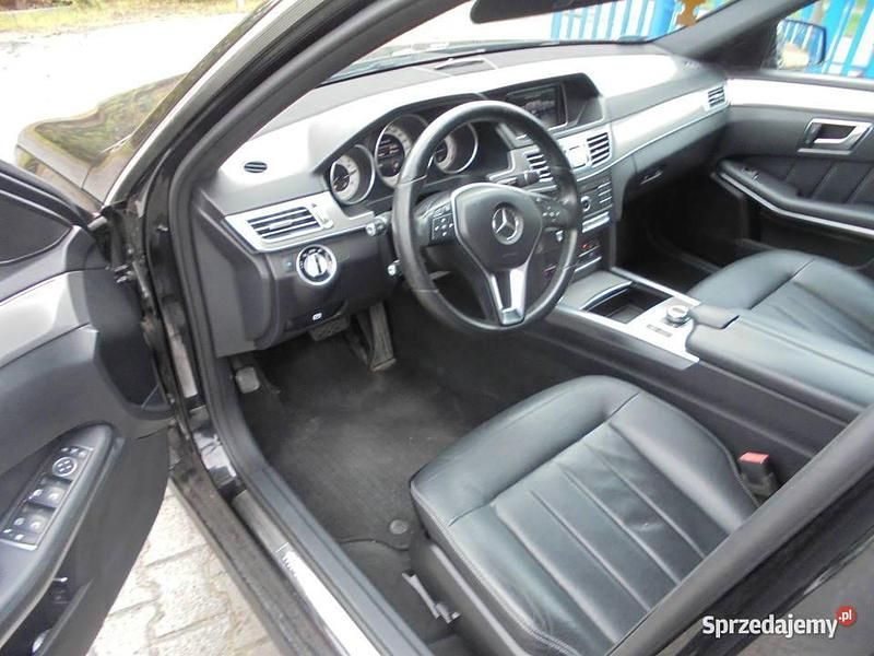 Używany Mercedes A220 Edition 2015 Czarny Kombi