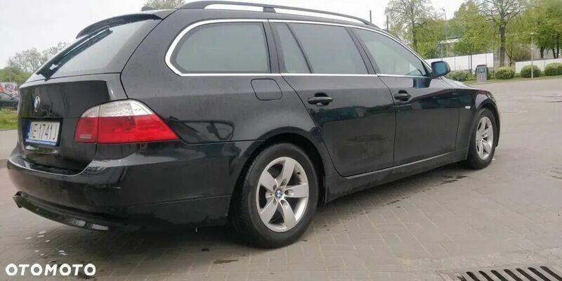 Używany BMW 520 2008 Czarny Kombi