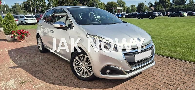 Srebrny Używany 2016 Peugeot 208 Hatchback | 31 800 zł (Uczciwa cena) - Obraz 1/4