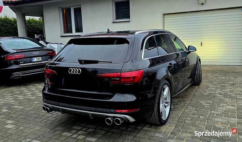 Czarny Używany 2016 Audi A4 S-Line Kombi | 89 900 zł - Obraz 1/4