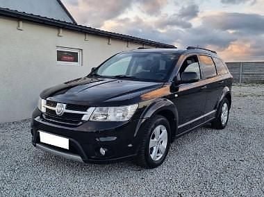 Używany Fiat Freemont 170 KM (125 kW) 2012 Inny kolor SUV