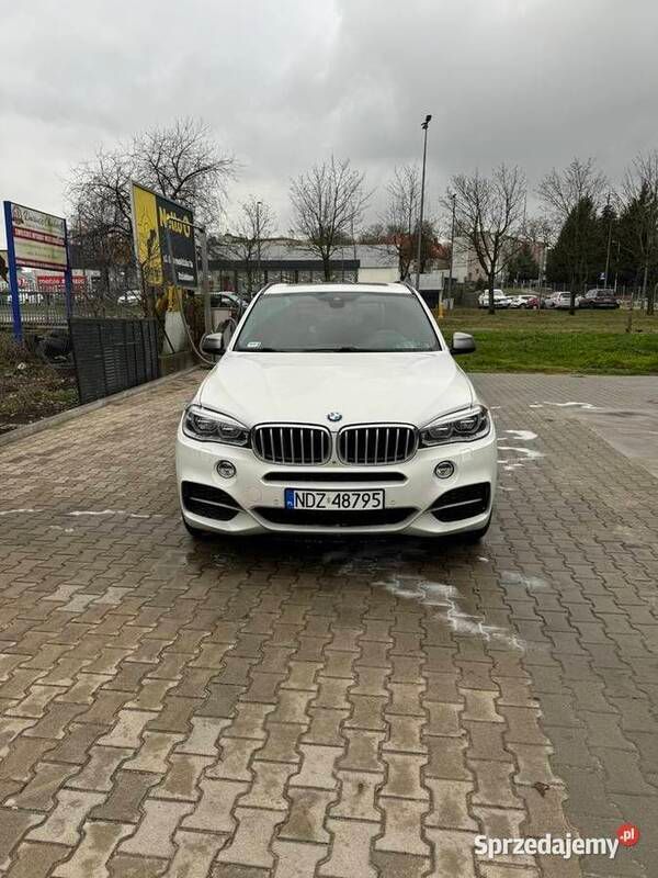 Biały Używany 2013 BMW X5 M SUV | 119 000 zł - Obraz 1/4