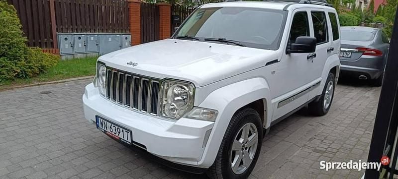Biały Używany 2011 Jeep Cherokee Limited SUV | 44 900 zł - Obraz 1/4