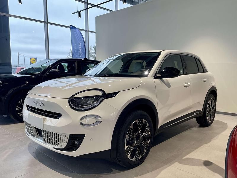 Lakier pastelowy biały gelato Nowe 2025 Fiat 600 La Prima SUV | 102 700 zł (Uczciwa cena) - Obraz 1/4